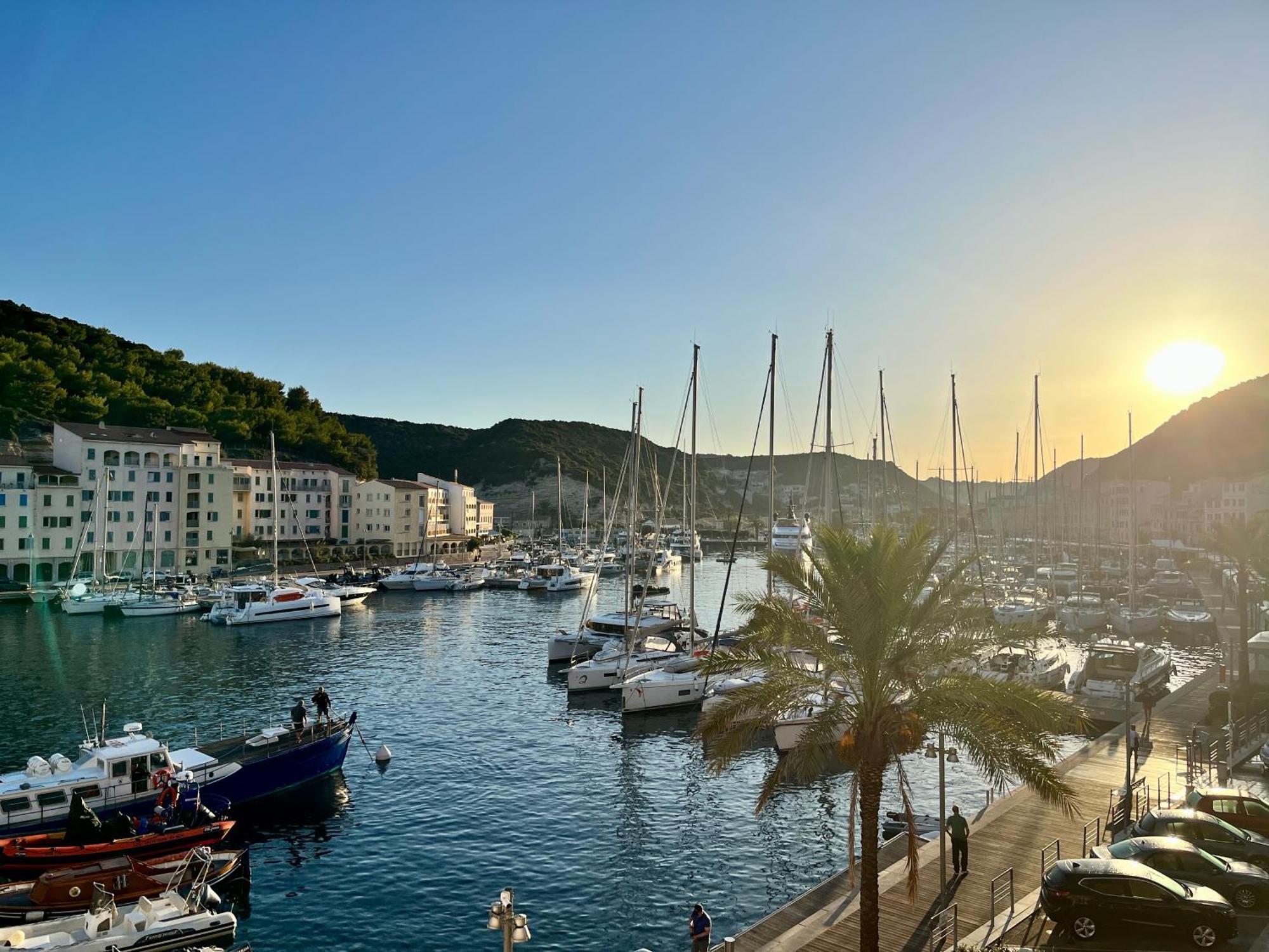 Joli T3 Sur Le Port De Bonifacio Avec Vue Mer Экстерьер фото